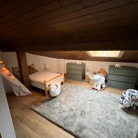 Megeve, Piscine Et Aires De Jeux Enfants Megeve